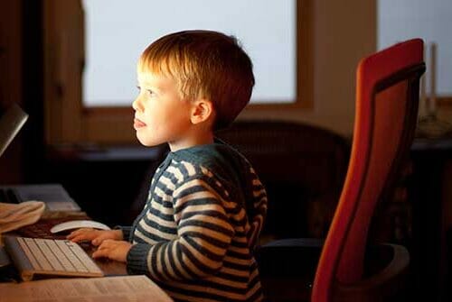 children using a computer